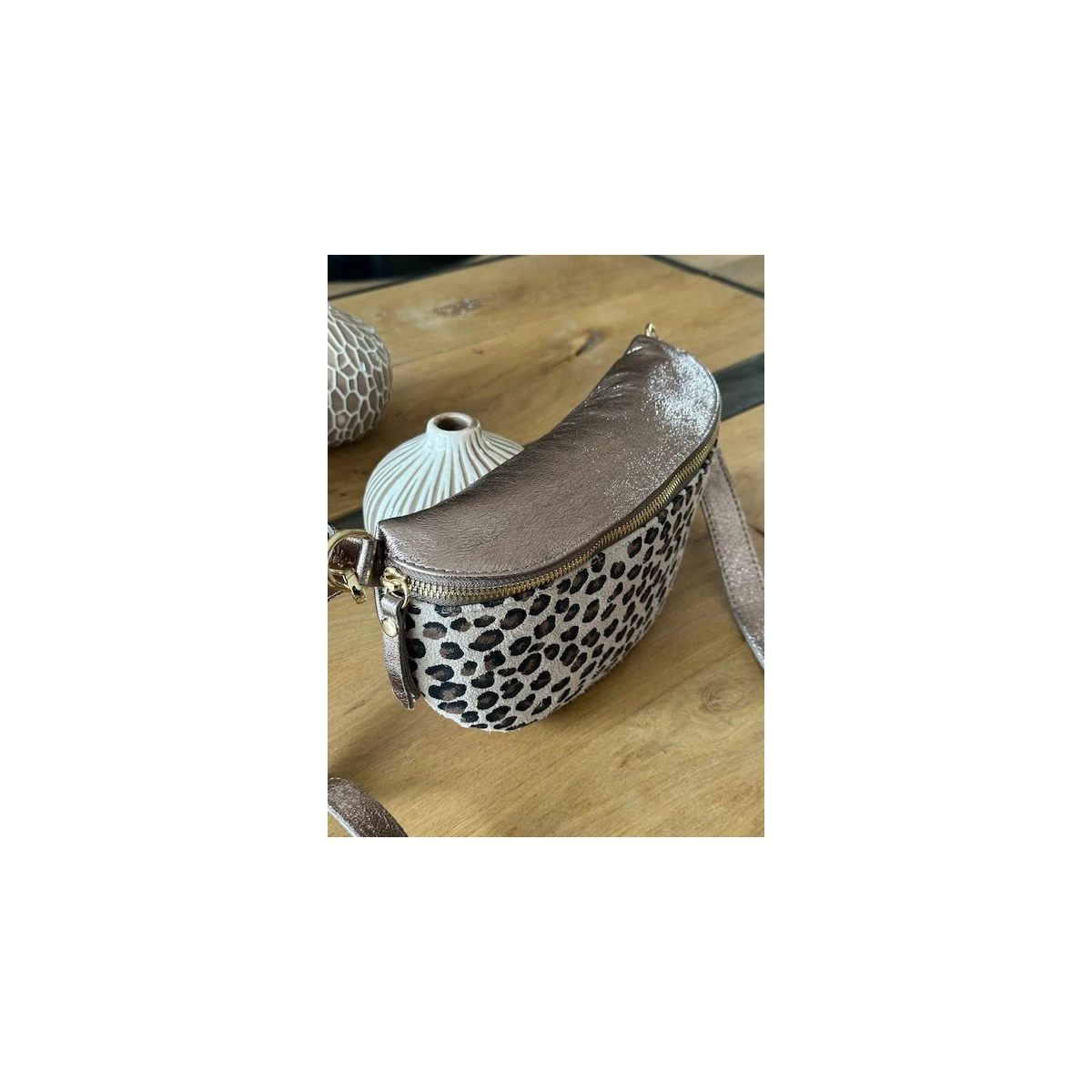 BANANE LEOPARD CROUTE DE CUIR 3 BANANE LEOPARD CROUTE DE CUIR