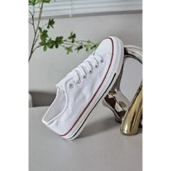 BASKETS BASSES BLANCHES