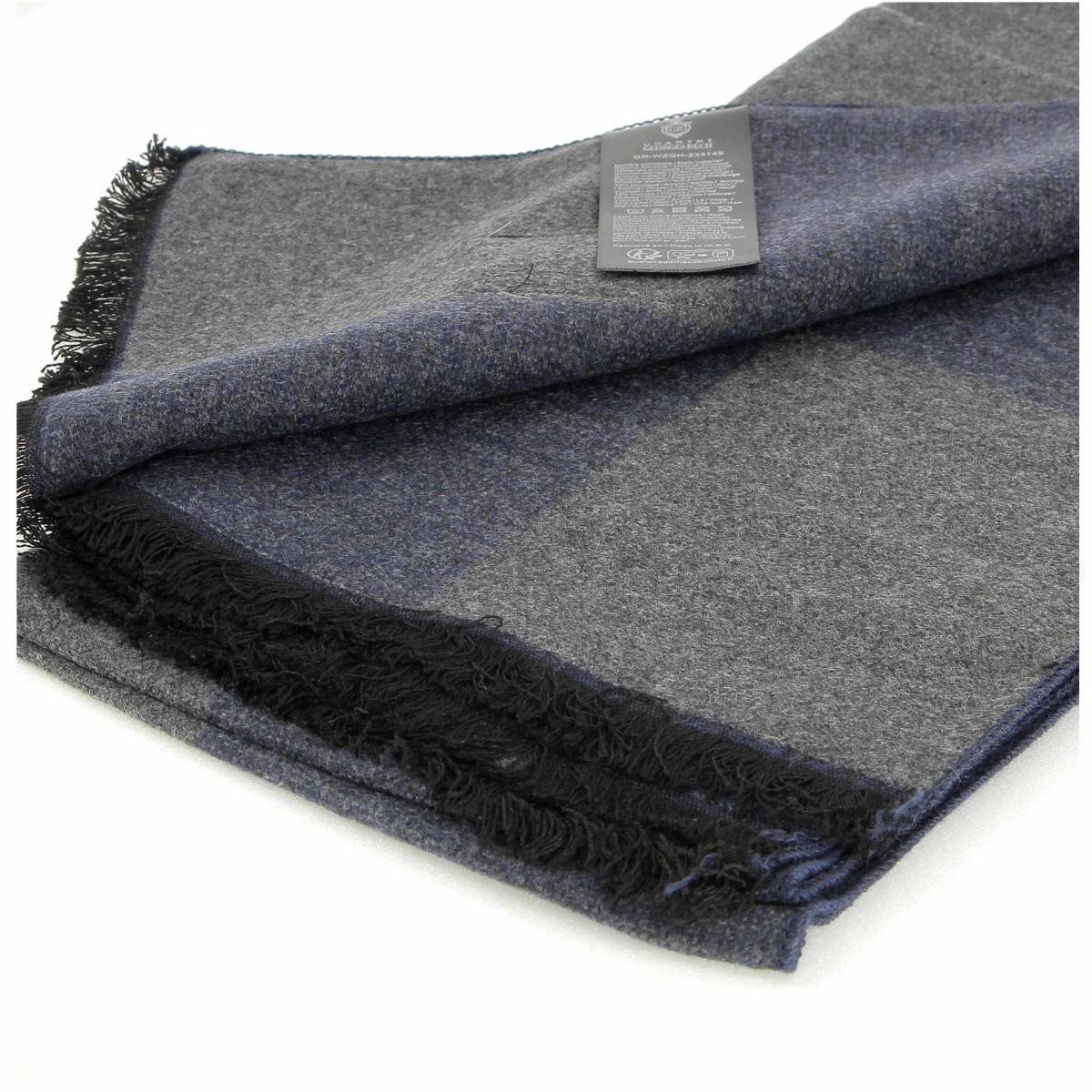 ECHARPE GEORGES RECH GROS CARREAUX GRIS/BLEU MARINE 4 ECHARPE GEORGES RECH GROS CARREAUX GRIS/BLEU MARINE – Image 2