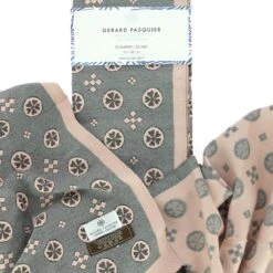 ETOLE G PASQUIER ROSE ET GRIS MOTIFS GEOMETRIQUES 7 ETOLE G PASQUIER ROSE ET GRIS MOTIFS GEOMETRIQUES -Vêtements De Mode etole g pasquier rose et gris motifs geometriques 2