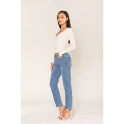 JEAN MOM STRECH NINA CARTER BLEU CLAIR -Vêtements De Mode jean strech mom nina carter bleu clair 2