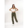 PANTALON CARGO LARGE NINA CARTER KAKI 2 PANTALON CARGO LARGE NINA CARTER KAKI -Vêtements De Mode pantalon cargo large nina carter kaki