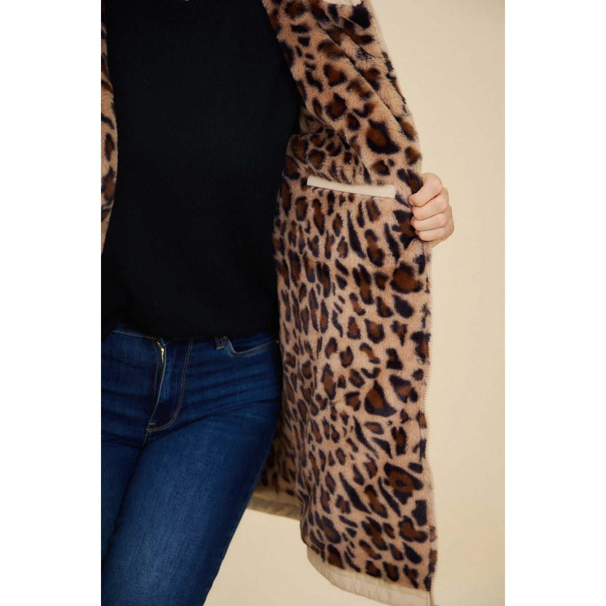 PARKA MI-LONGUE BEIGE DOUBLEE LEOPARD 6 PARKA MI-LONGUE BEIGE DOUBLEE LEOPARD – Image 4
